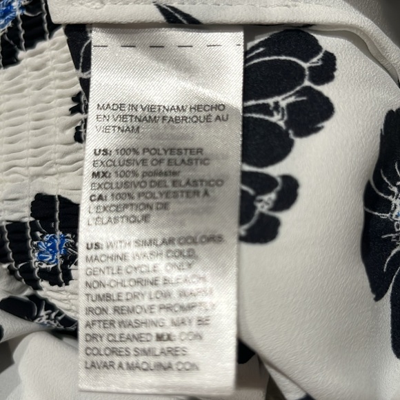 White House Black Market blouse, size XS‎ - Picture 14 of 15